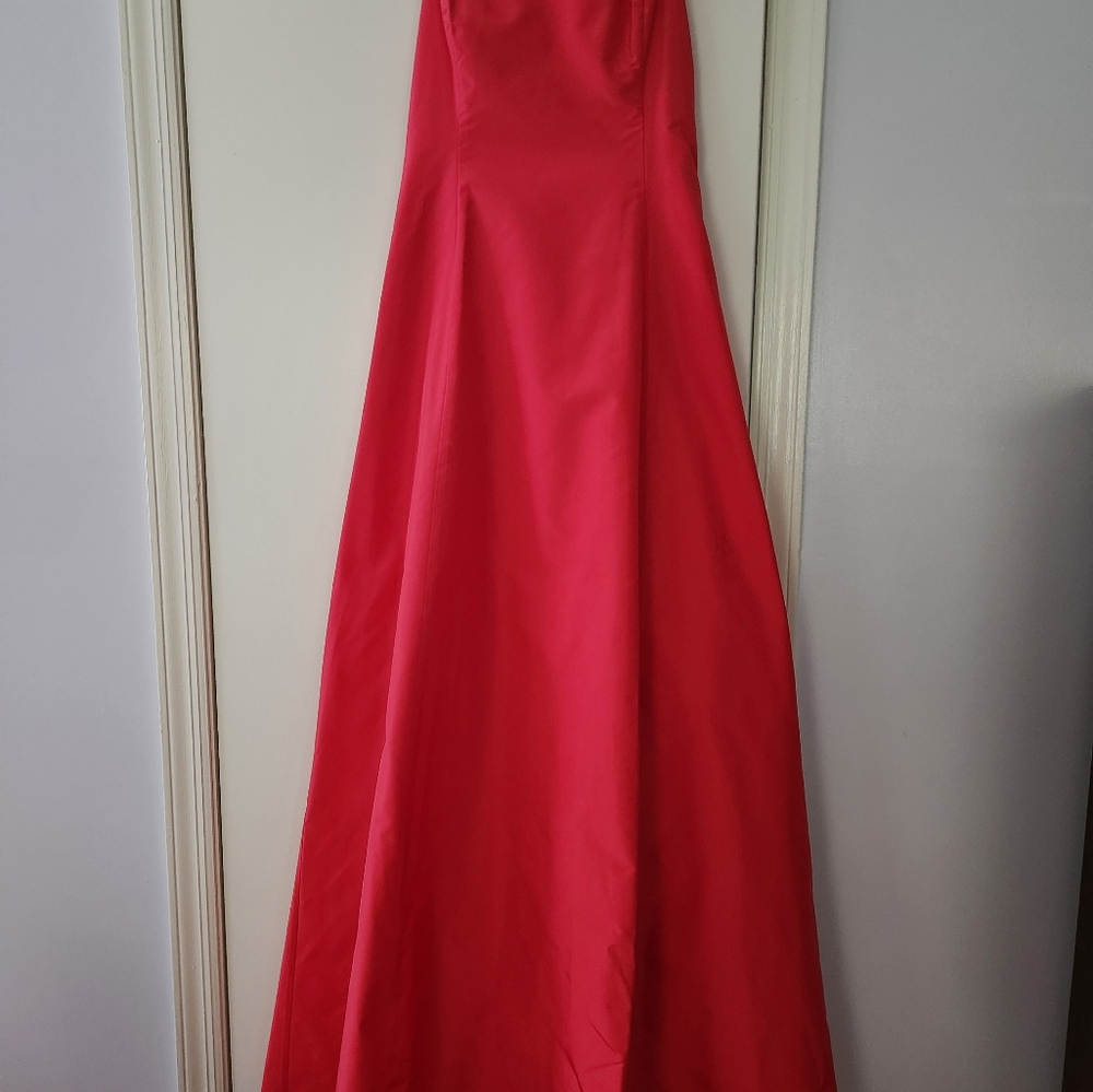 Laundry by Design Strapless Gown in Bold Red